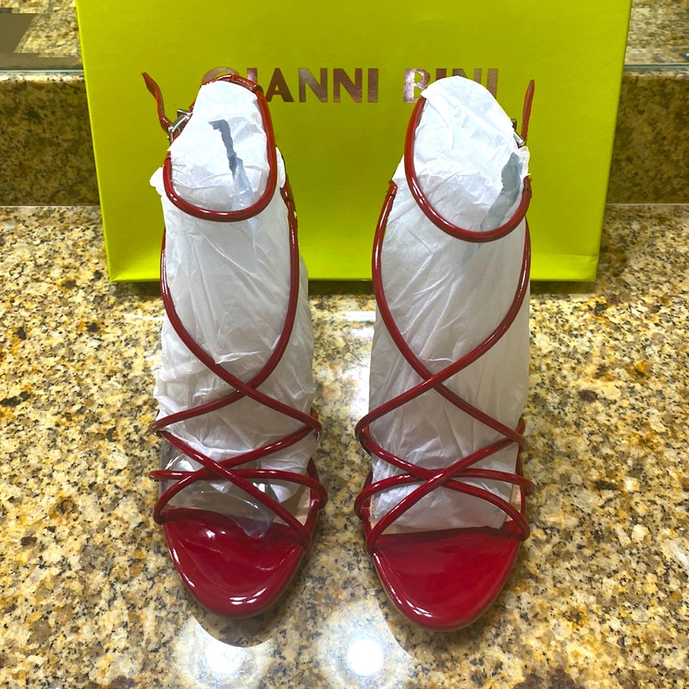 Size 7.5, shiny red, Gianni Bini strap heels, new